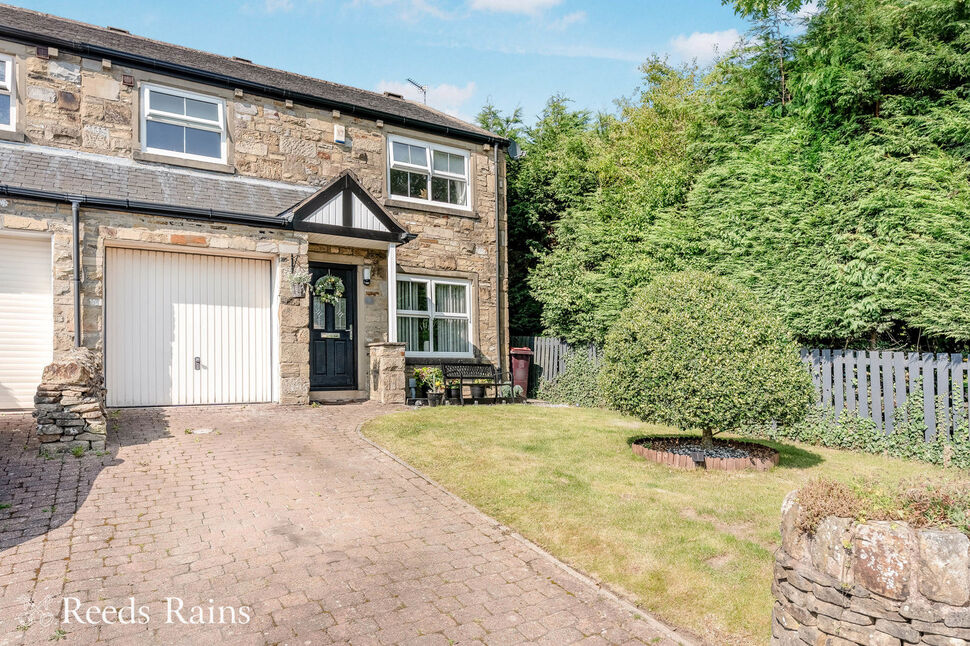Main image of 3 bedroom End Terrace House for sale, Standenhall Drive, Burnley, Lancashire, BB10