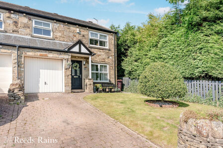 Standenhall Drive, 3 bedroom End Terrace House for sale, £225,000