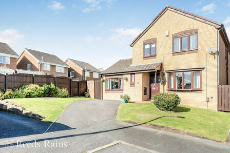Harefield Rise, 4 bedroom Detached House for sale, £270,000