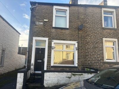 2 bedroom Mid Terrace House for sale