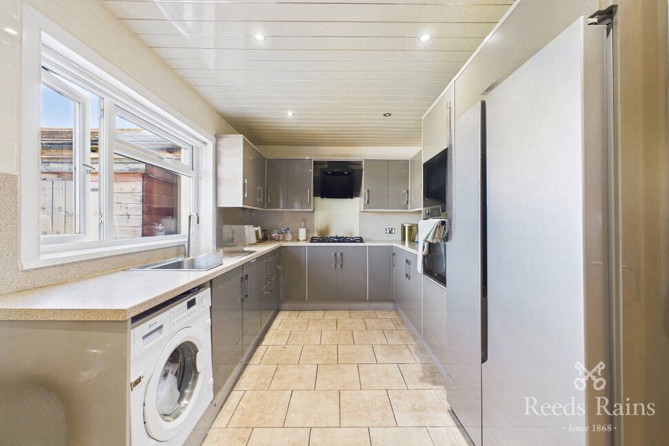 Main image of 3 bedroom Semi Detached House to rent, Mansfield Crescent, Brierfield, Lancashire, BB9