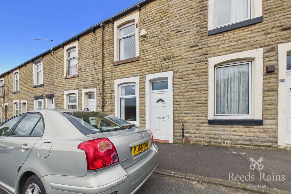 Main image of 2 bedroom Mid Terrace House to rent, Plumbe Street, Burnley, Lancashire, BB11