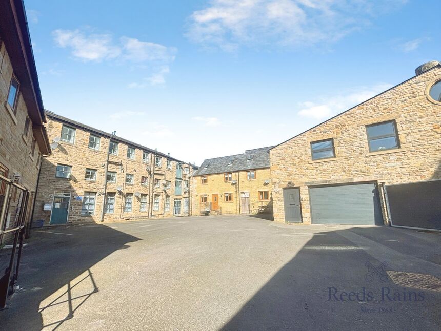 Main image of 2 bedroom Flat for sale, Ightenhill Street, Padiham, Lancashire, BB12