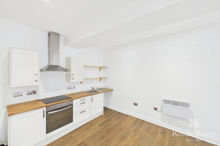 Healey Wood Road, 2 bedroom Flat for sale, &pound;88,000