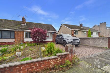 2 bedroom Semi Detached Bungalow for sale