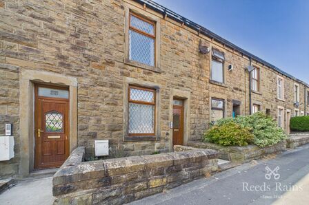 1 bedroom Mid Terrace House to rent