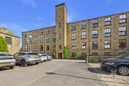 Victoria Apartments, 1 bedroom Flat for sale, &pound;33,000