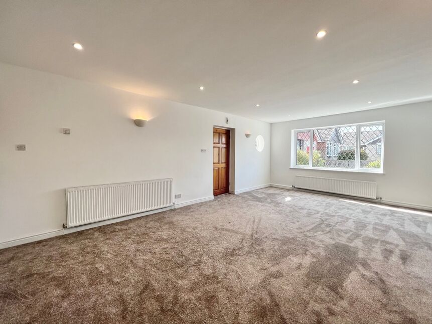 3 bedroom Detached Bungalow for sale, Warwick Close, Greenmount, BL8
