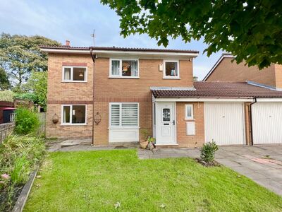 Strathmore Close, 3 bedroom Detached House for sale, £369,950