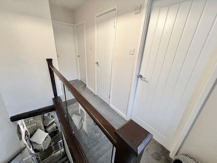 2 bedroom Mid Terrace House for sale, Bury Old Road, Ainsworth, BL2 £