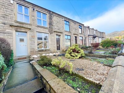 2 bedroom Mid Terrace House for sale