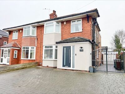 Brandlesholme Road, 4 bedroom Semi Detached House for sale, £330,000