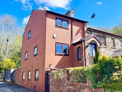 Tottington Road, 2 bedroom Semi Detached House for sale, £275,000