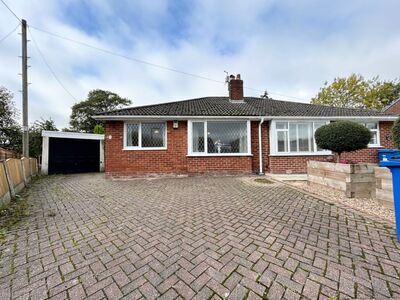 3 bedroom Semi Detached Bungalow for sale