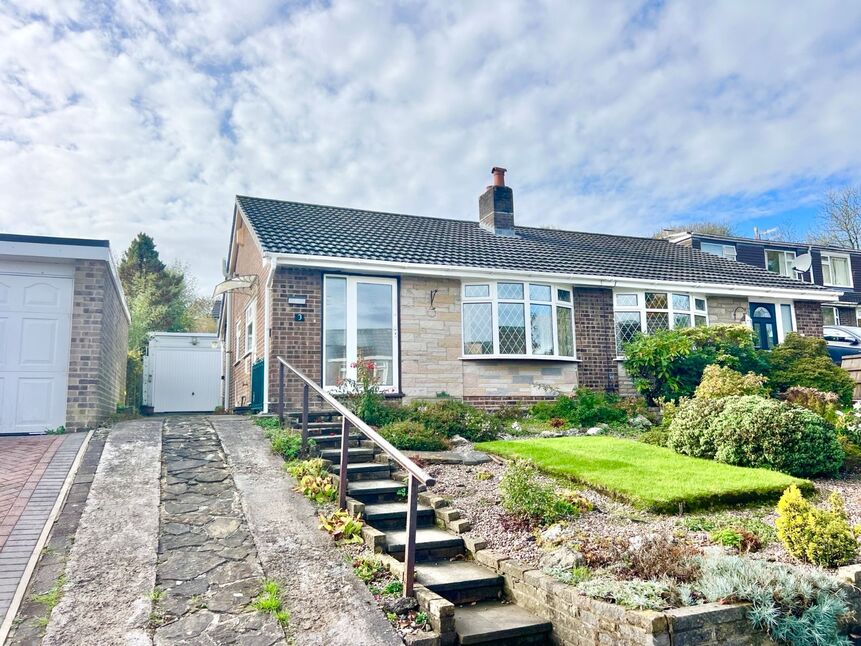 2 bedroom Semi Detached Bungalow for sale