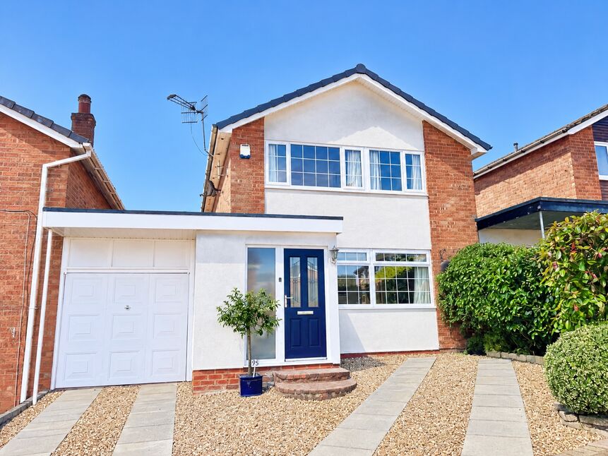 3 bedroom Link Detached House for sale