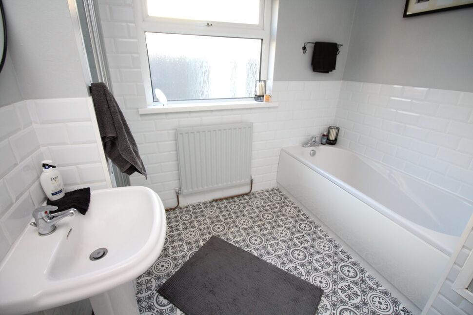 3 bedroom Detached Bungalow for sale, North Road, Carrickfergus, BT38