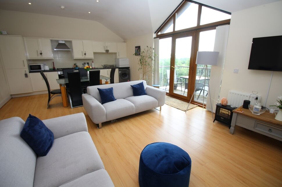 Spacious Open Plan Lounge / Kitchen / Dining Area