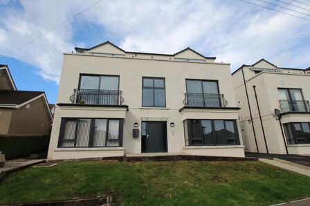 2 bedroom  Flat to rent