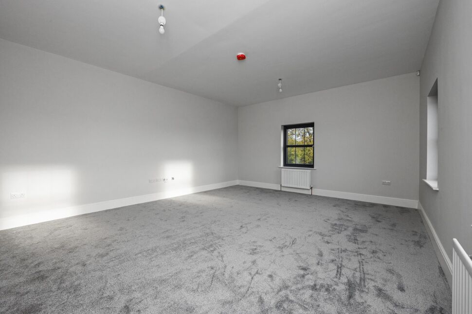 3 bedroom Flat for sale, Barton Park, Greenisland, BT38 £300,000