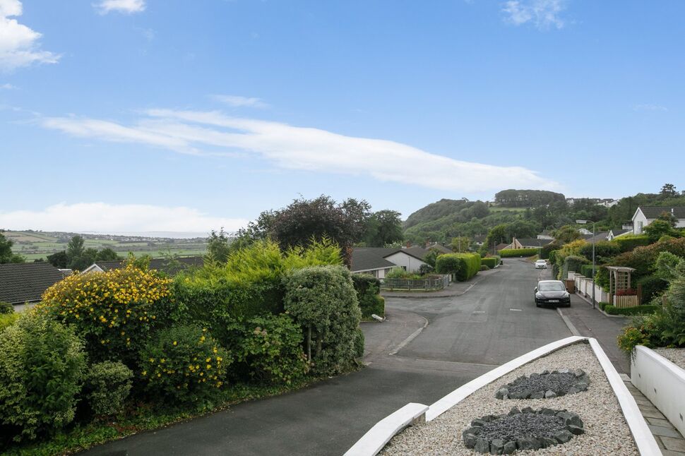 5 bedroom Detached House for sale, Woodlands, Ballycarry, BT38 £299,950