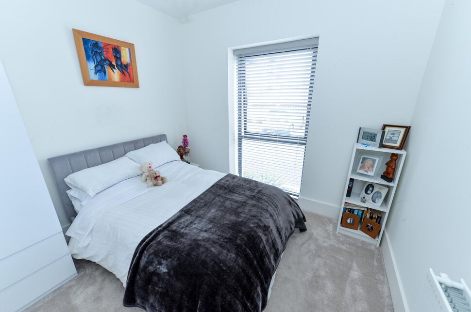 2 bedroom Flat for sale, Quayside, Carrickfergus, BT38 £244,950