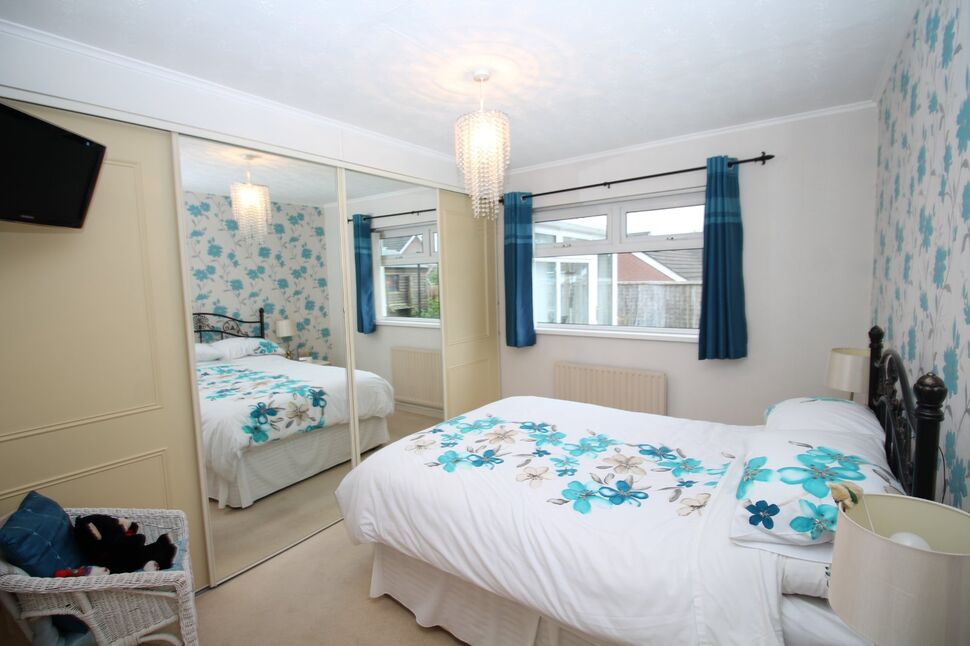 3 bedroom Detached Bungalow for sale, Regent Avenue, Carrickfergus, BT38 £244,950