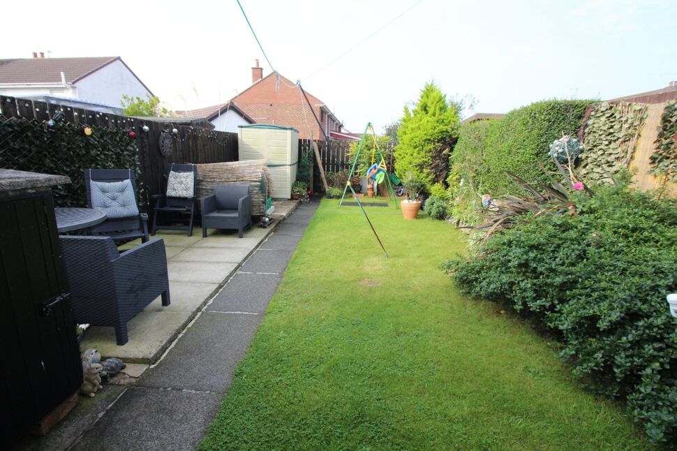 3 bedroom Mid Terrace House for sale, Coronation Road, Carrickfergus, BT38 £105,000