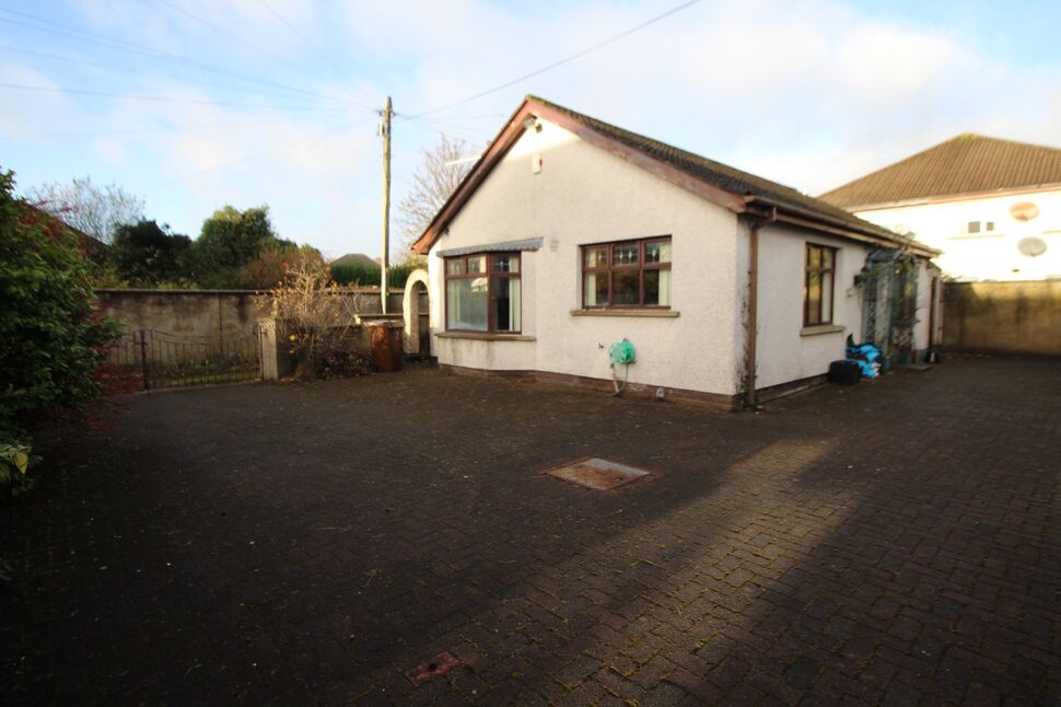 2 bedroom Detached Bungalow for sale, Belfast Road, Carrickfergus, BT38