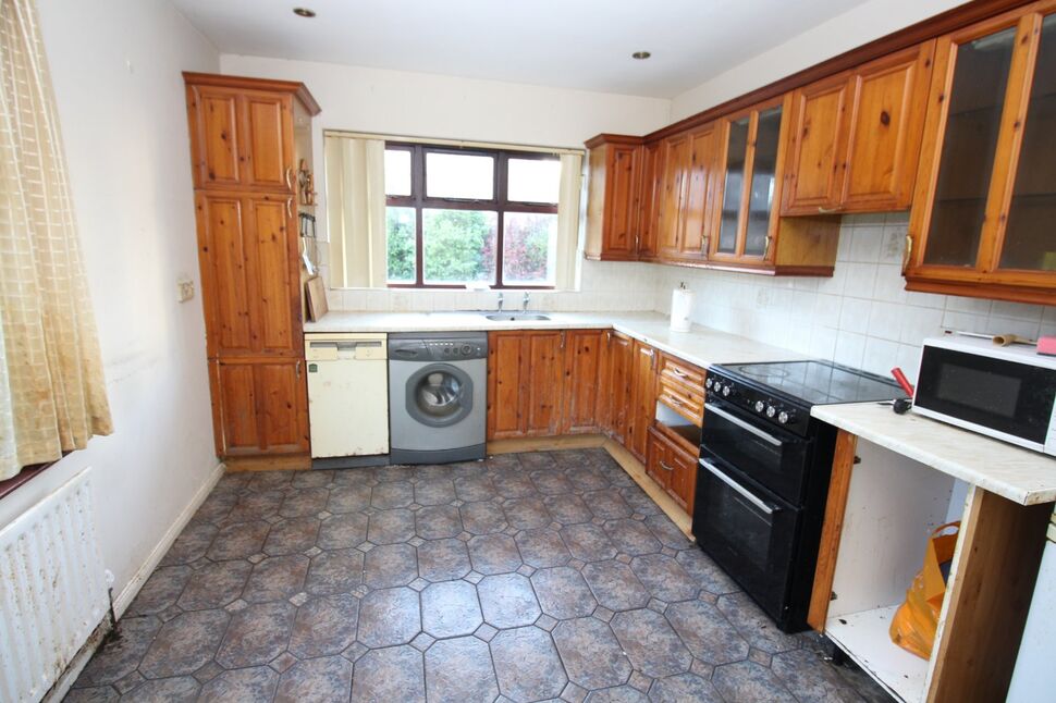 2 bedroom Detached Bungalow for sale, Belfast Road, Carrickfergus, BT38