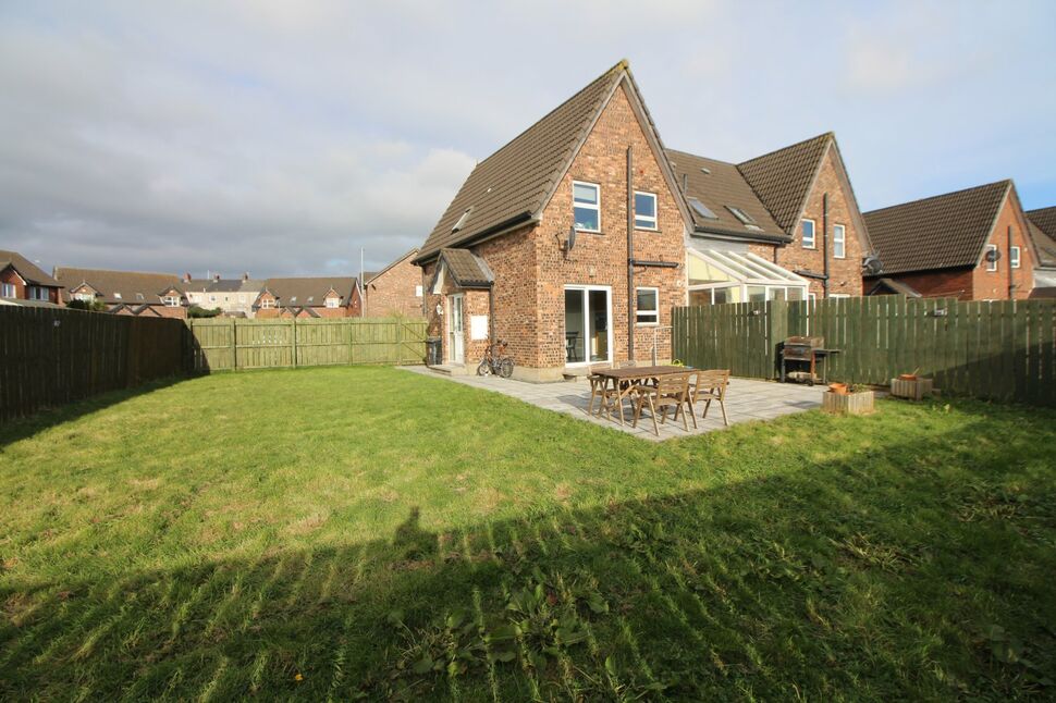 2 bedroom End Terrace House for sale, Minorca Drive, Carrickfergus