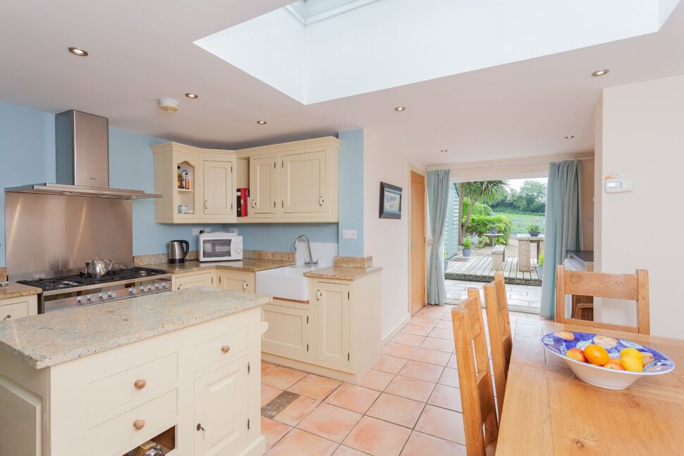 2 bedroom Mid Terrace Property for sale, Ballystrudder Road, Whitehead, BT38 £149,950