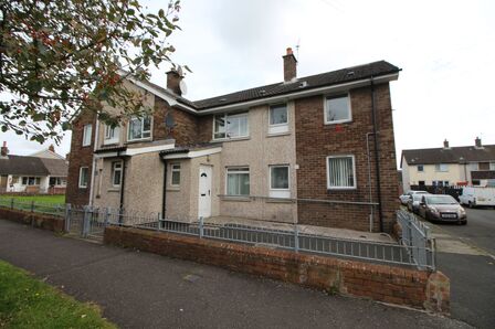 Ederny Walk, 2 bedroom Flat to rent, &pound;675 pcm