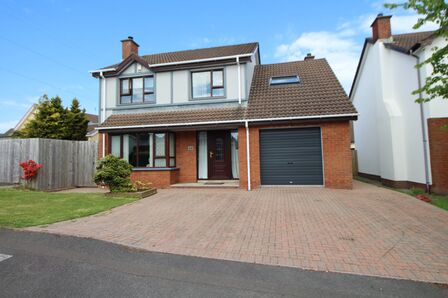 Broadlands, 4 bedroom Detached House for sale, £279,950
