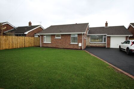 3 bedroom Detached Bungalow to rent
