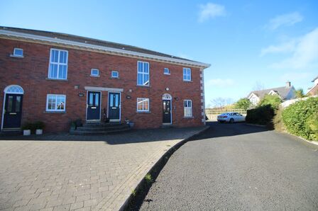 Brackenberg Road, 2 bedroom  Flat for sale, £129,950