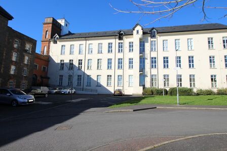 Barn Mills, 2 bedroom  Flat for sale, £125,000