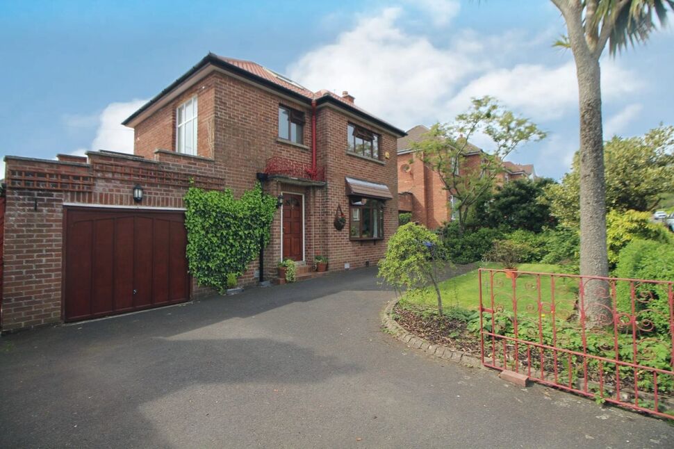 3 bedroom Detached House for sale
