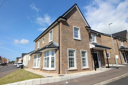 Bashford Park Road, 4 bedroom Detached House to rent, £1,295 pcm