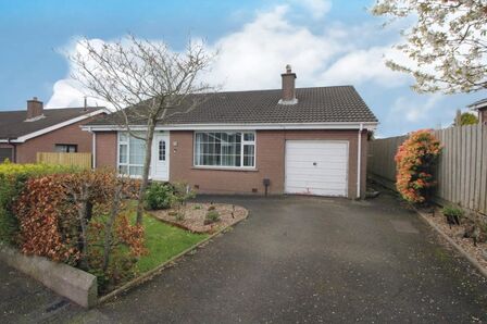 Marlborough Crescent, 4 bedroom Detached Bungalow for sale, £210,000