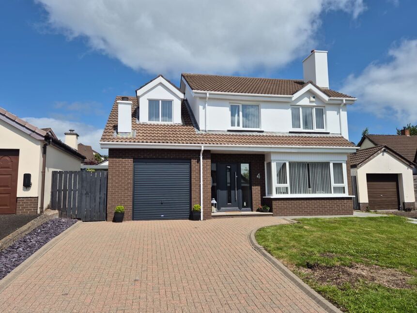 4 bedroom Detached House for sale