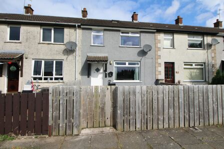 3 bedroom Mid Terrace House for sale