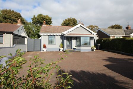 Belfast Road, 3 bedroom Detached Bungalow for sale, £249,950