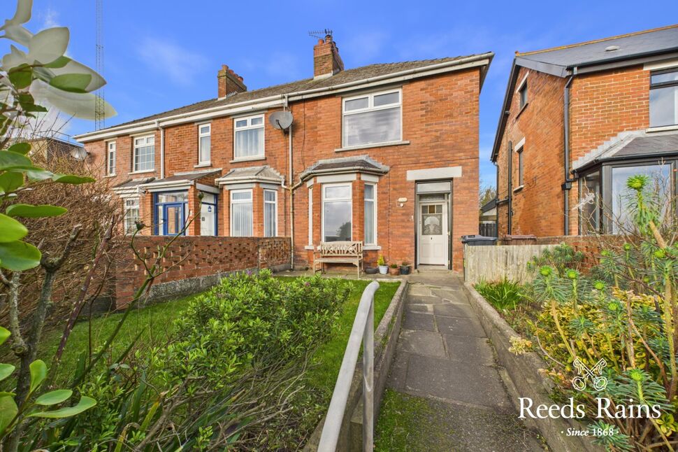 2 bedroom End Terrace House for sale