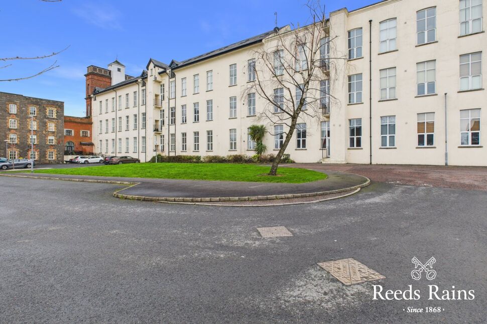Main image of 2 bedroom Flat for sale, Barn Mills, Carrickfergus, County Antrim, BT38