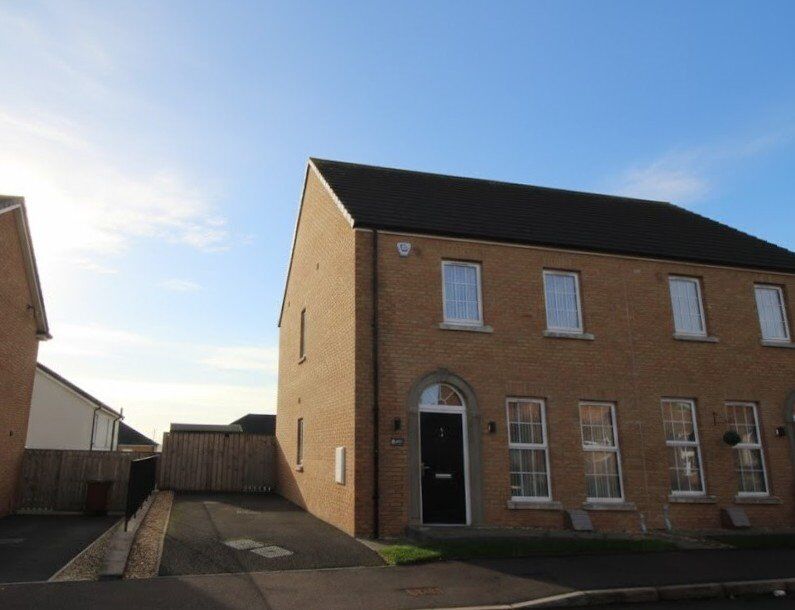 Main image of 3 bedroom Semi Detached House to rent, Bashford Park Hill, Carrickfergus, County Antrim, BT38