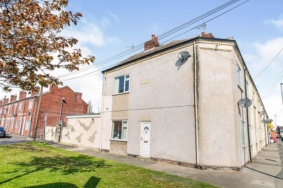 2 bedroom End Terrace House to rent