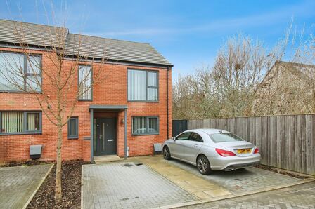 Park View, 2 bedroom End Terrace House to rent, £1,200 pcm