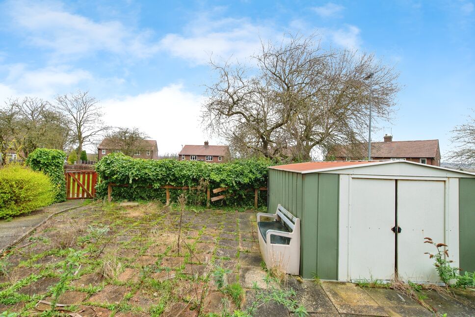 2 bedroom Semi Detached House for sale, Lumley Avenue, Castleford, WF10 £130,000