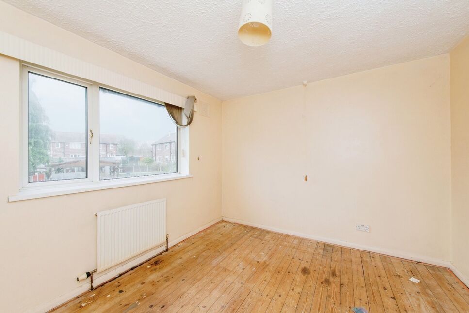 2 bedroom Semi Detached House for sale, Lumley Avenue, Castleford, WF10 £130,000